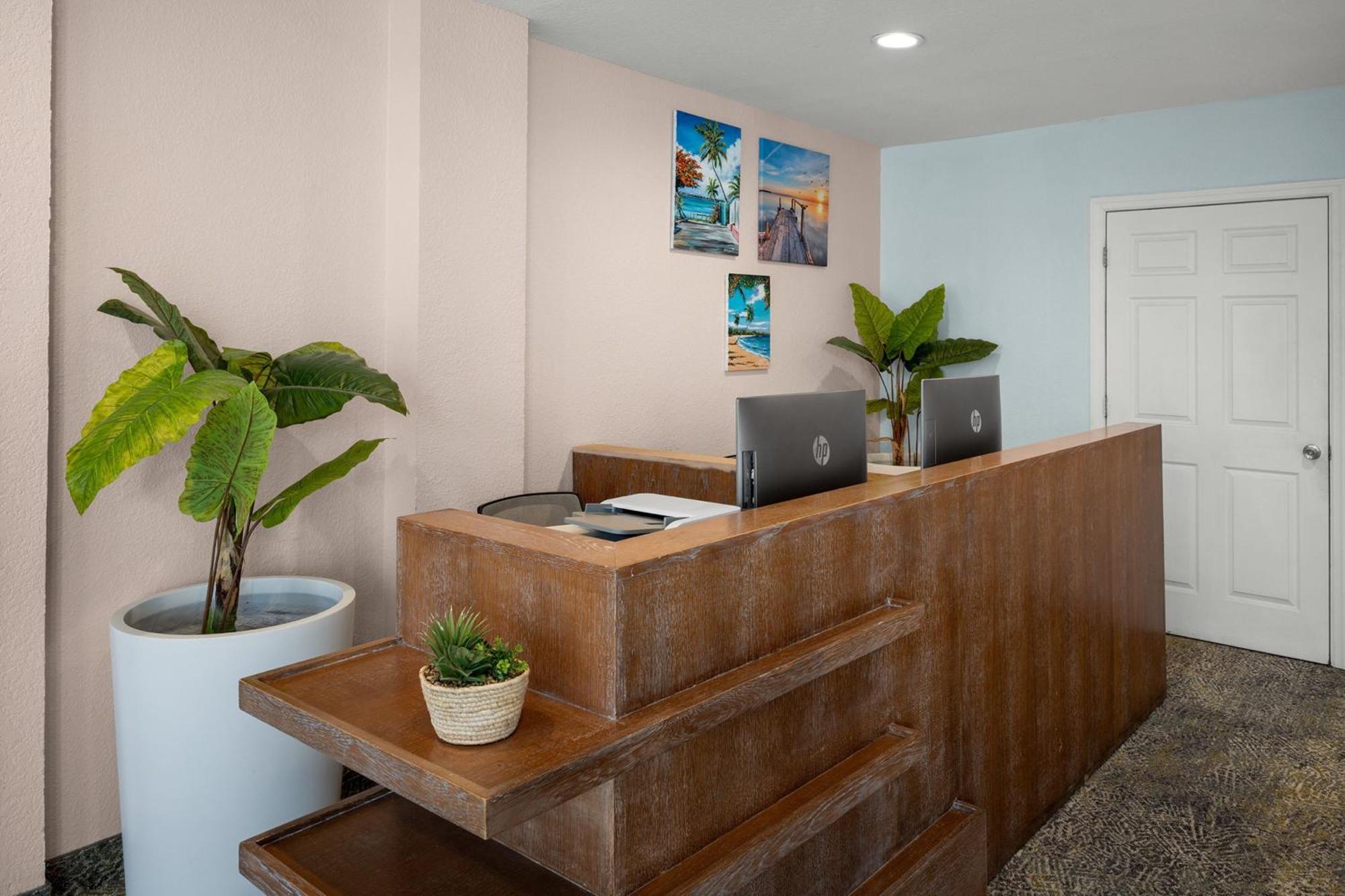 Courtyard By Marriott Nassau Downtown/Junkanoo Beach Екстер'єр фото