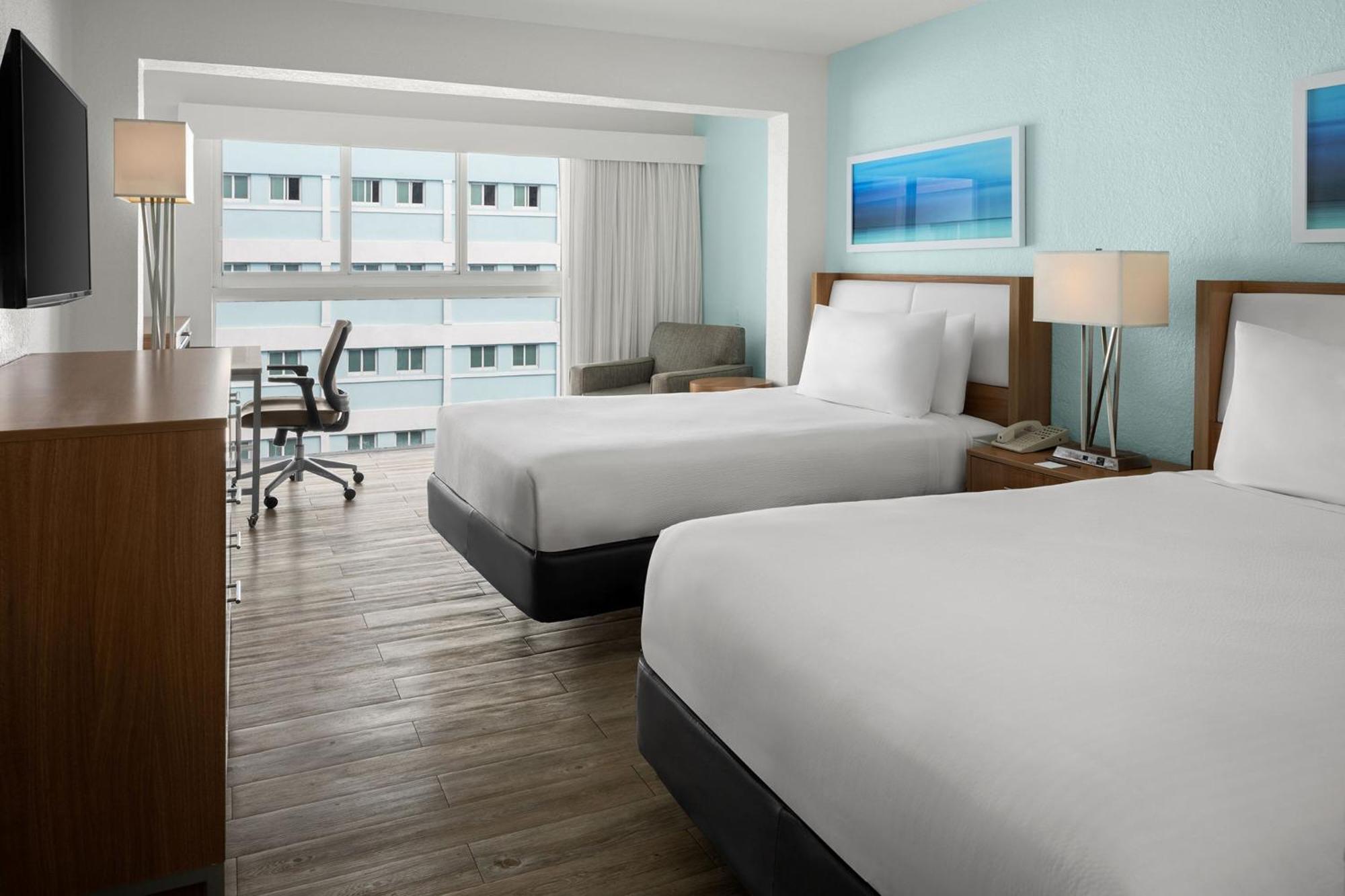 Courtyard By Marriott Nassau Downtown/Junkanoo Beach Екстер'єр фото