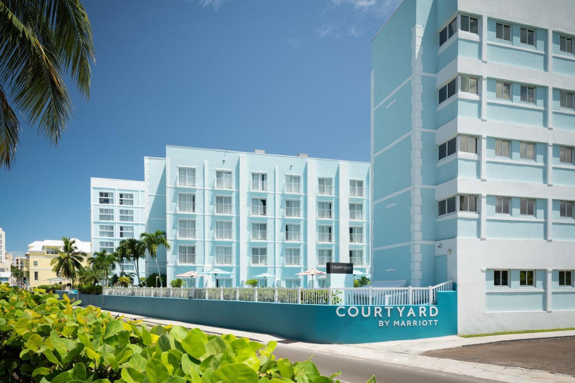 Courtyard By Marriott Nassau Downtown/Junkanoo Beach Екстер'єр фото