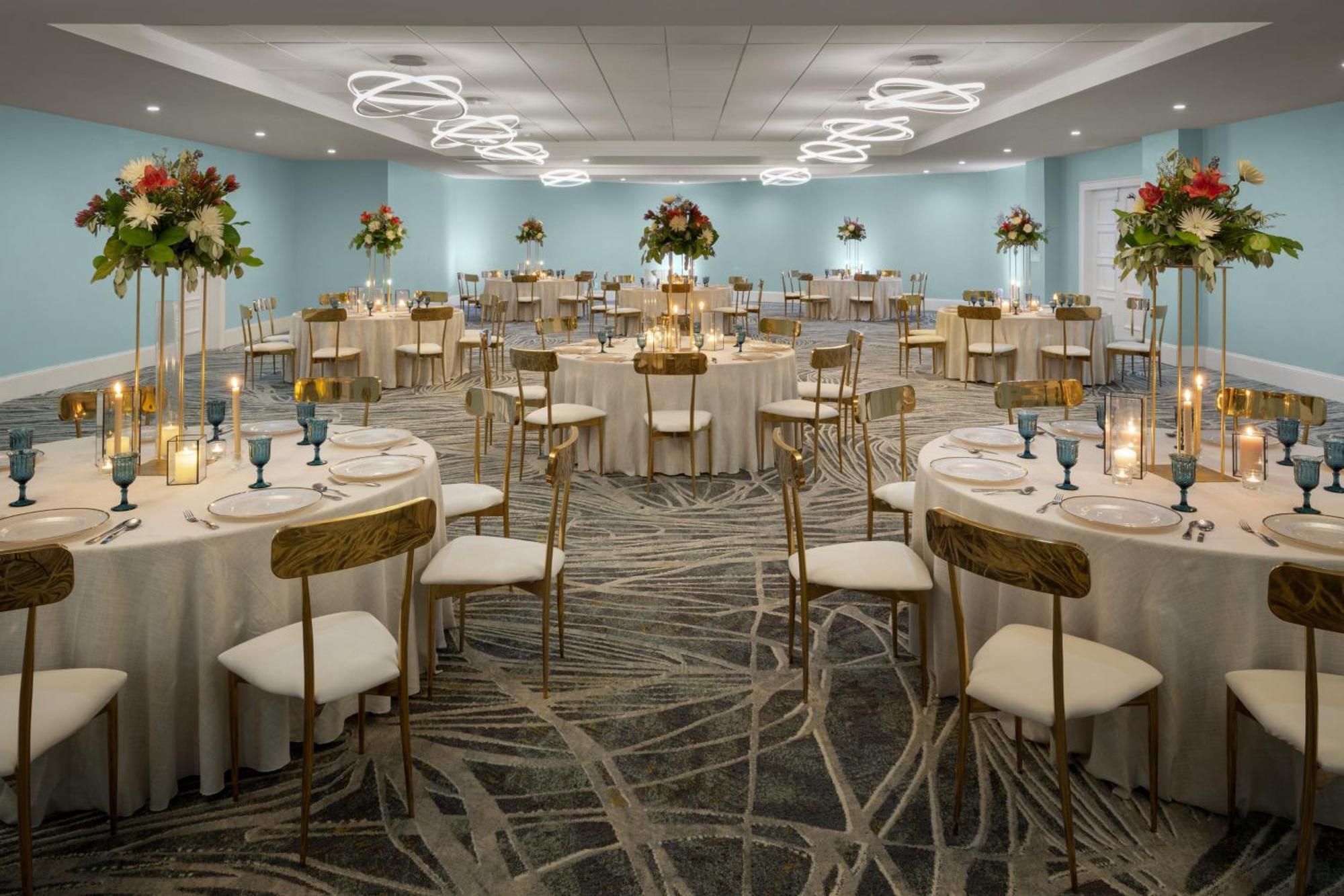 Courtyard By Marriott Nassau Downtown/Junkanoo Beach Екстер'єр фото