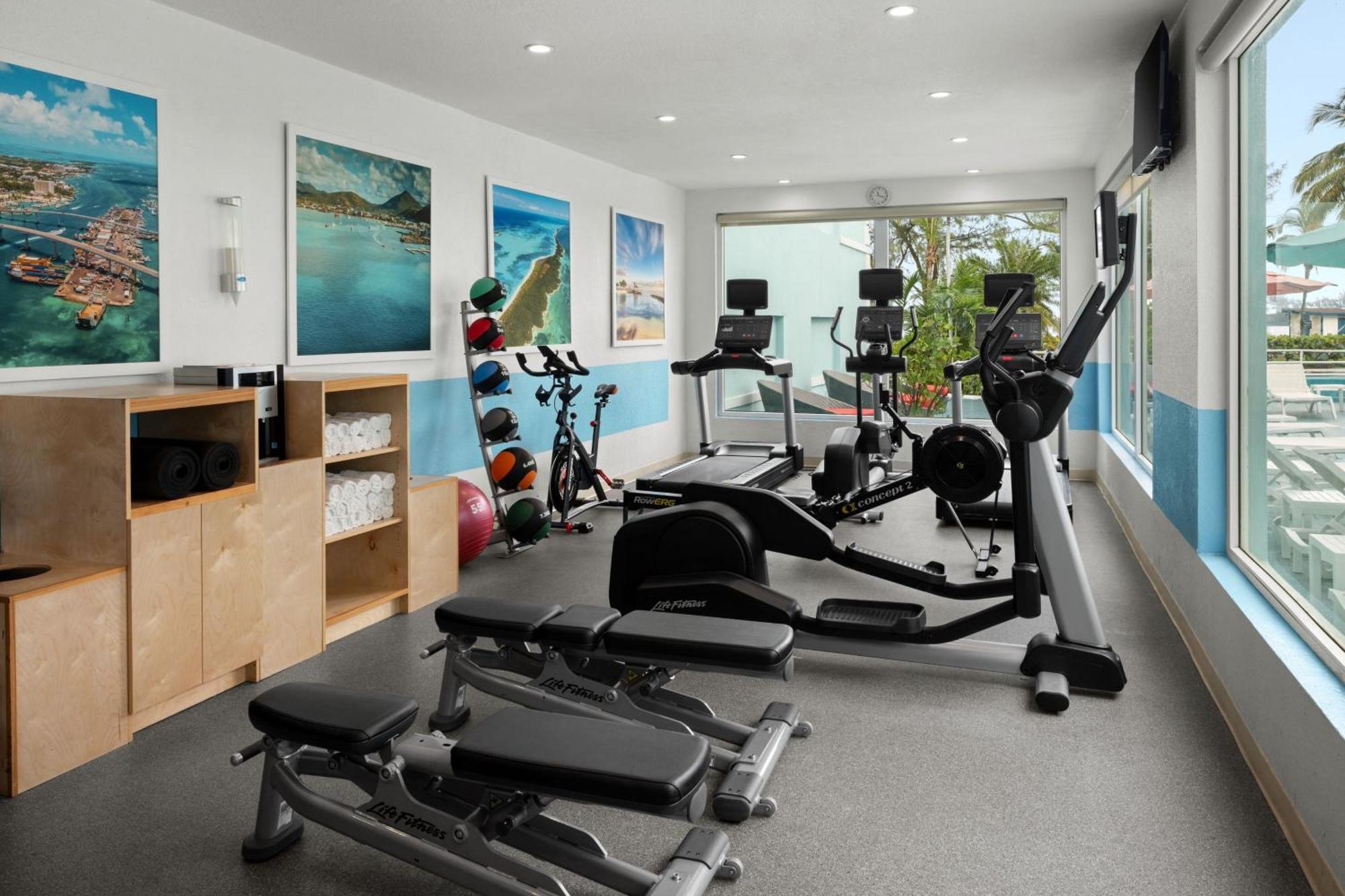 Courtyard By Marriott Nassau Downtown/Junkanoo Beach Екстер'єр фото