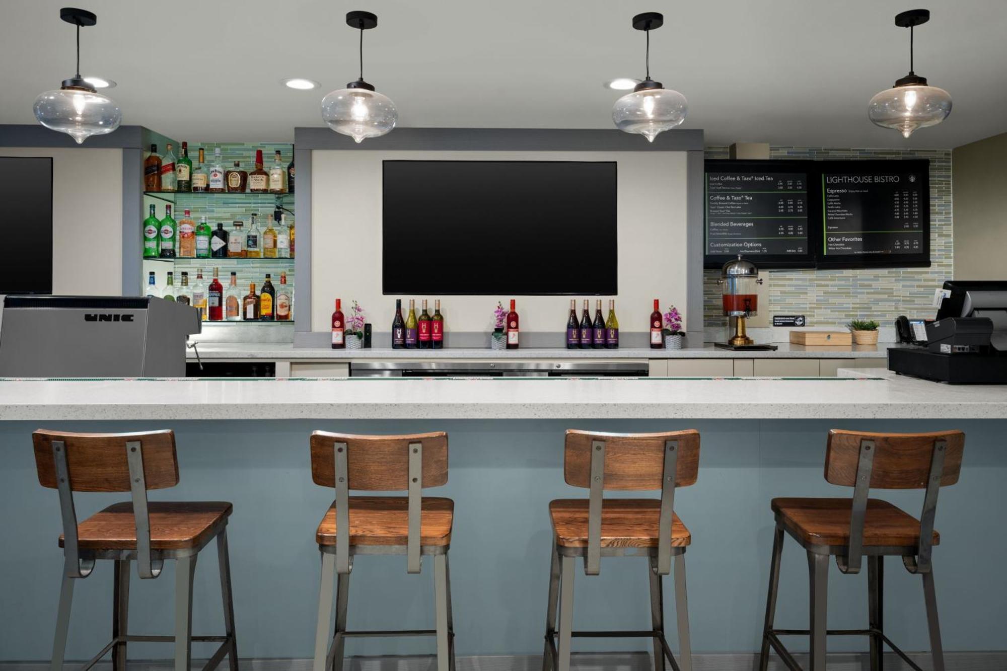 Courtyard By Marriott Nassau Downtown/Junkanoo Beach Екстер'єр фото