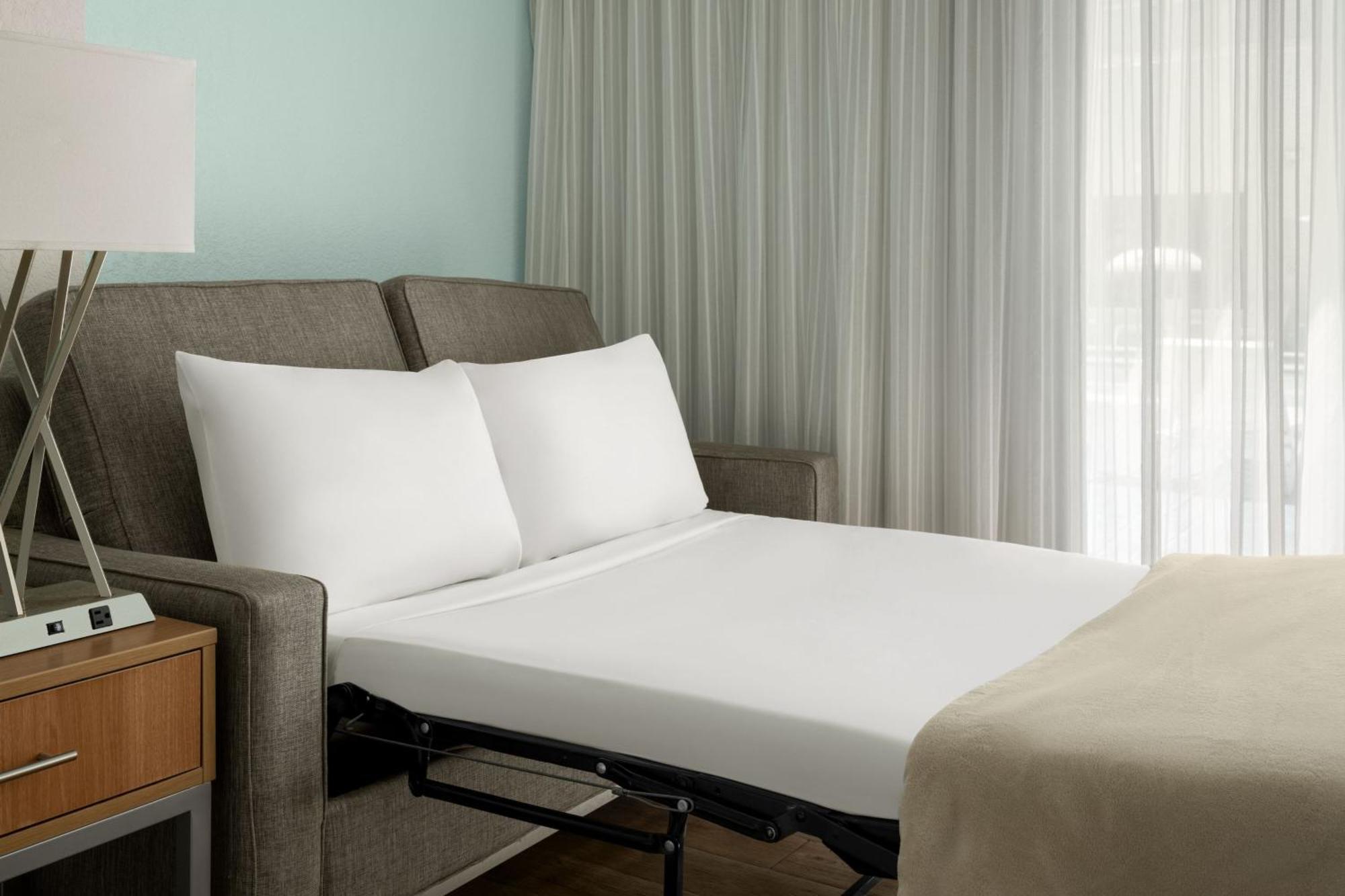 Courtyard By Marriott Nassau Downtown/Junkanoo Beach Екстер'єр фото