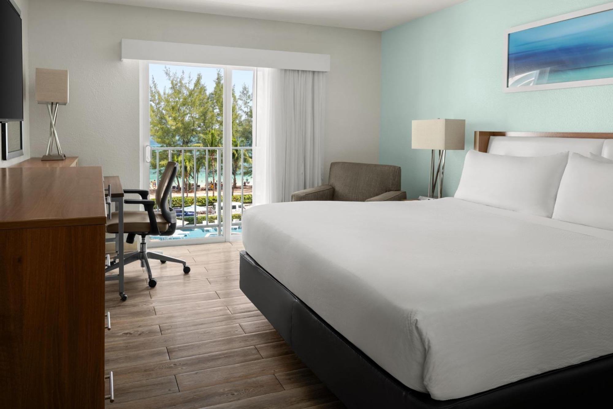 Courtyard By Marriott Nassau Downtown/Junkanoo Beach Екстер'єр фото