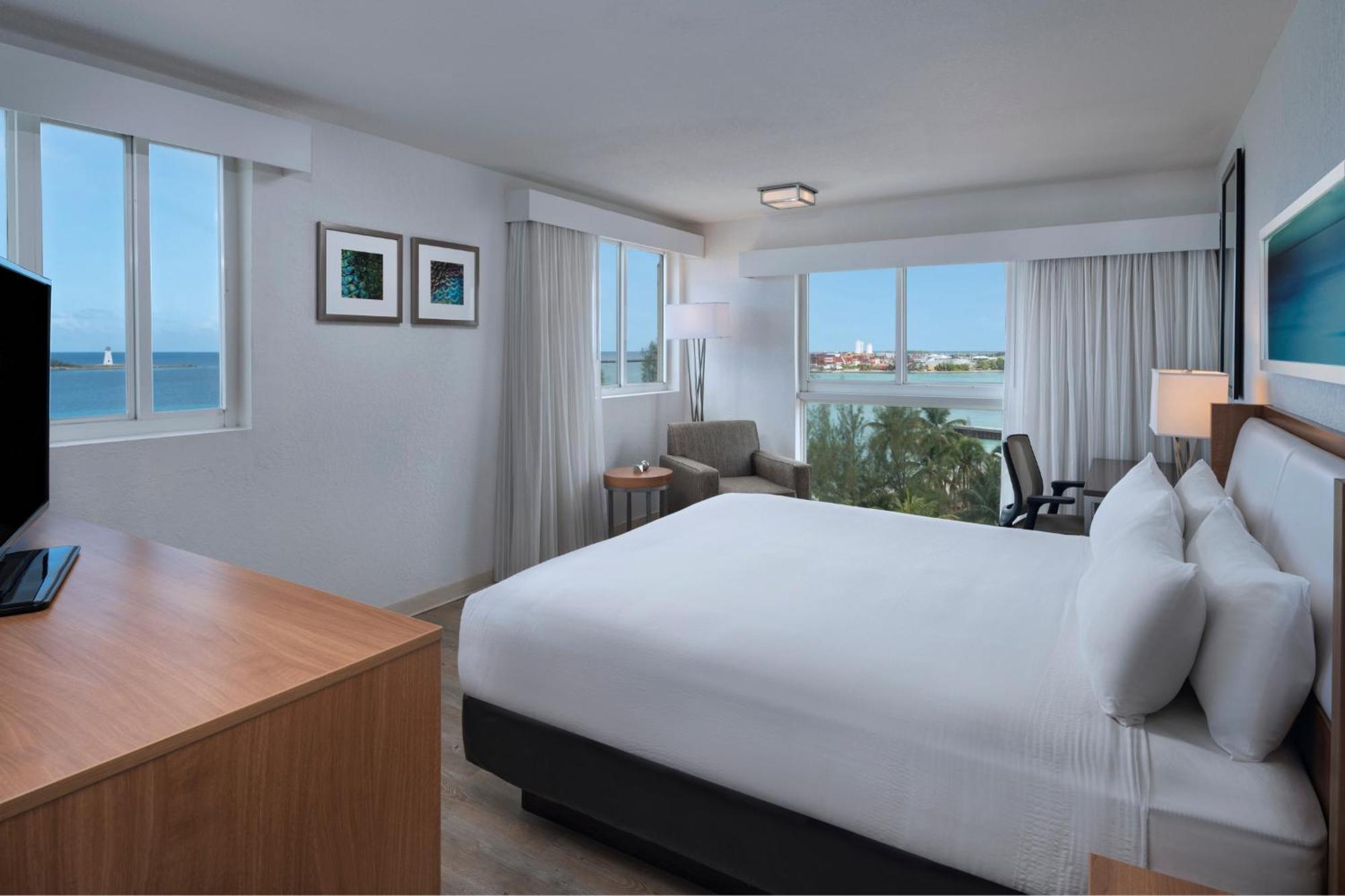 Courtyard By Marriott Nassau Downtown/Junkanoo Beach Екстер'єр фото