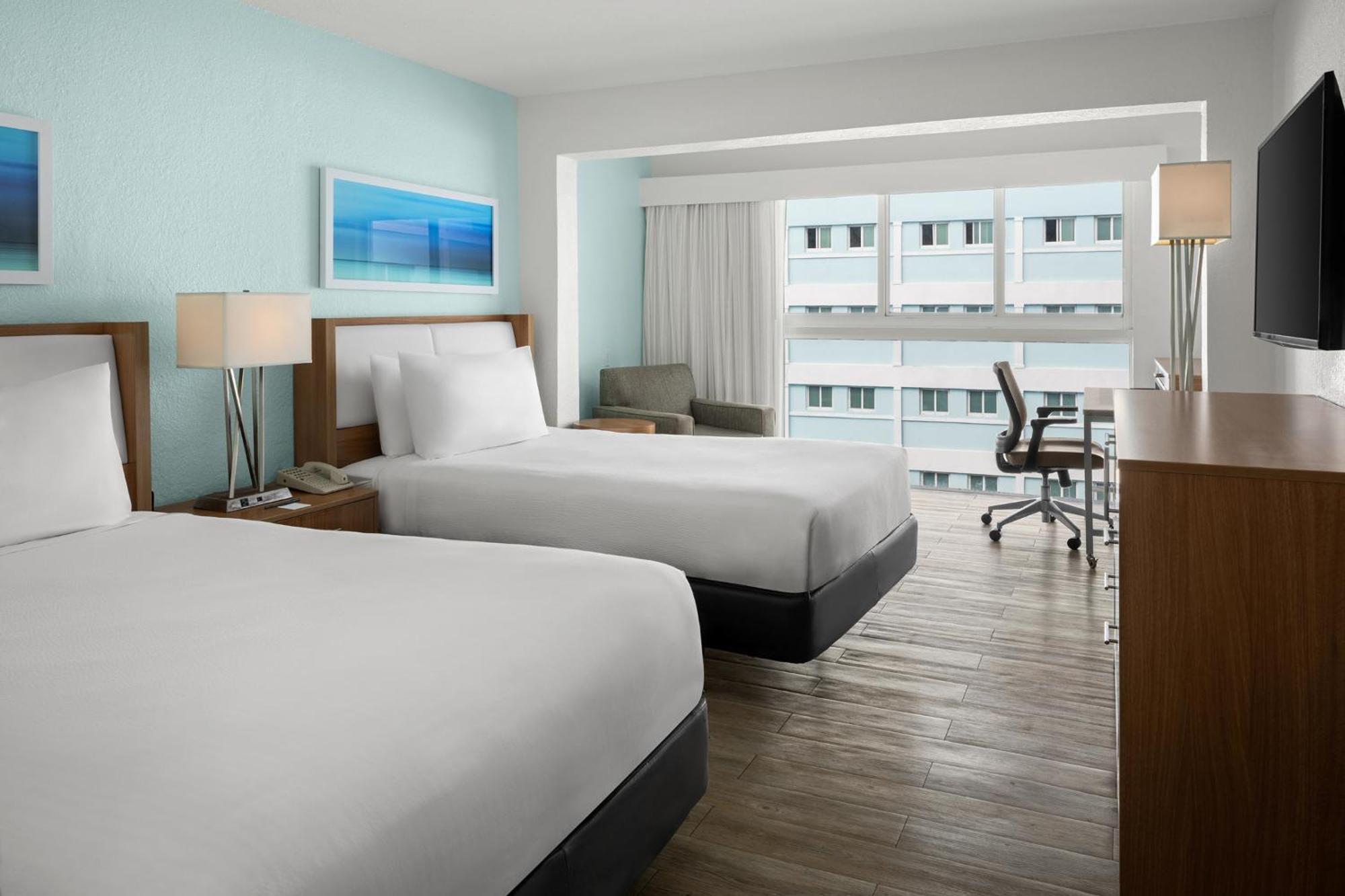 Courtyard By Marriott Nassau Downtown/Junkanoo Beach Екстер'єр фото
